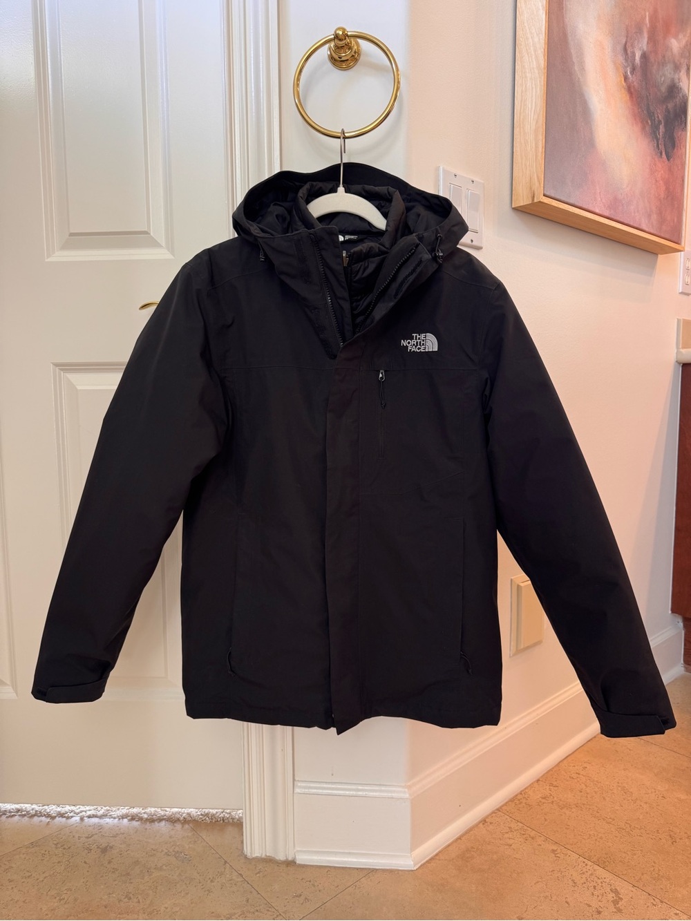 The North Face Men's Black Hooded Insulated Puffer Jacket